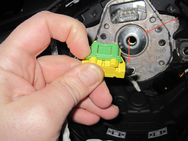 Steering Airbag Plug